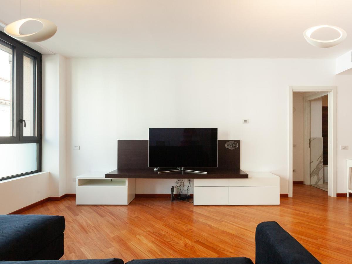 Easyhomes-Madonnina View มิลาน ภายนอก รูปภาพ